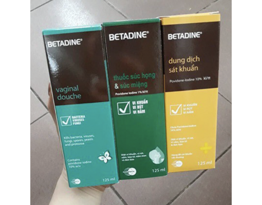 Nước súc miệng Betadine chai 125ml